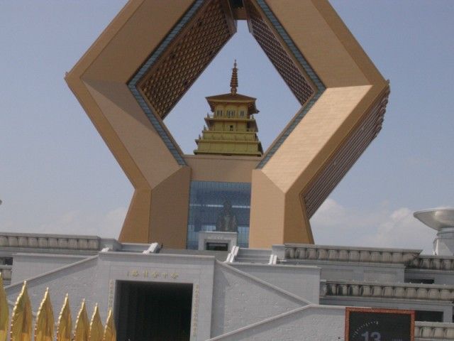 gal/Buddha Tower (China)/China3 (Buddha Tower)/DSCN3244__640x480_.JPG